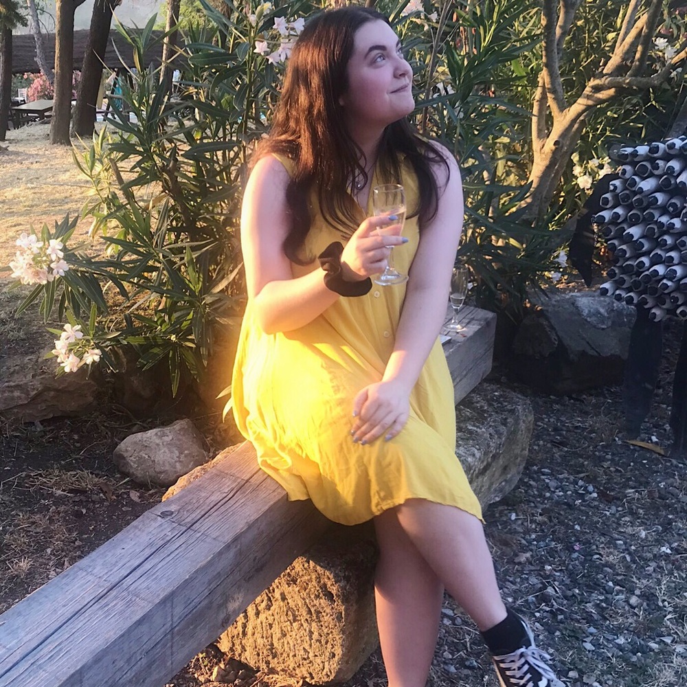 Meet your Posher, Courtney